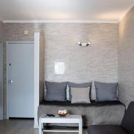 One Bedroom West - Tower B ポルティマン