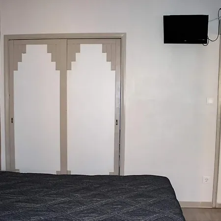 One Bedroom West - Tower B *